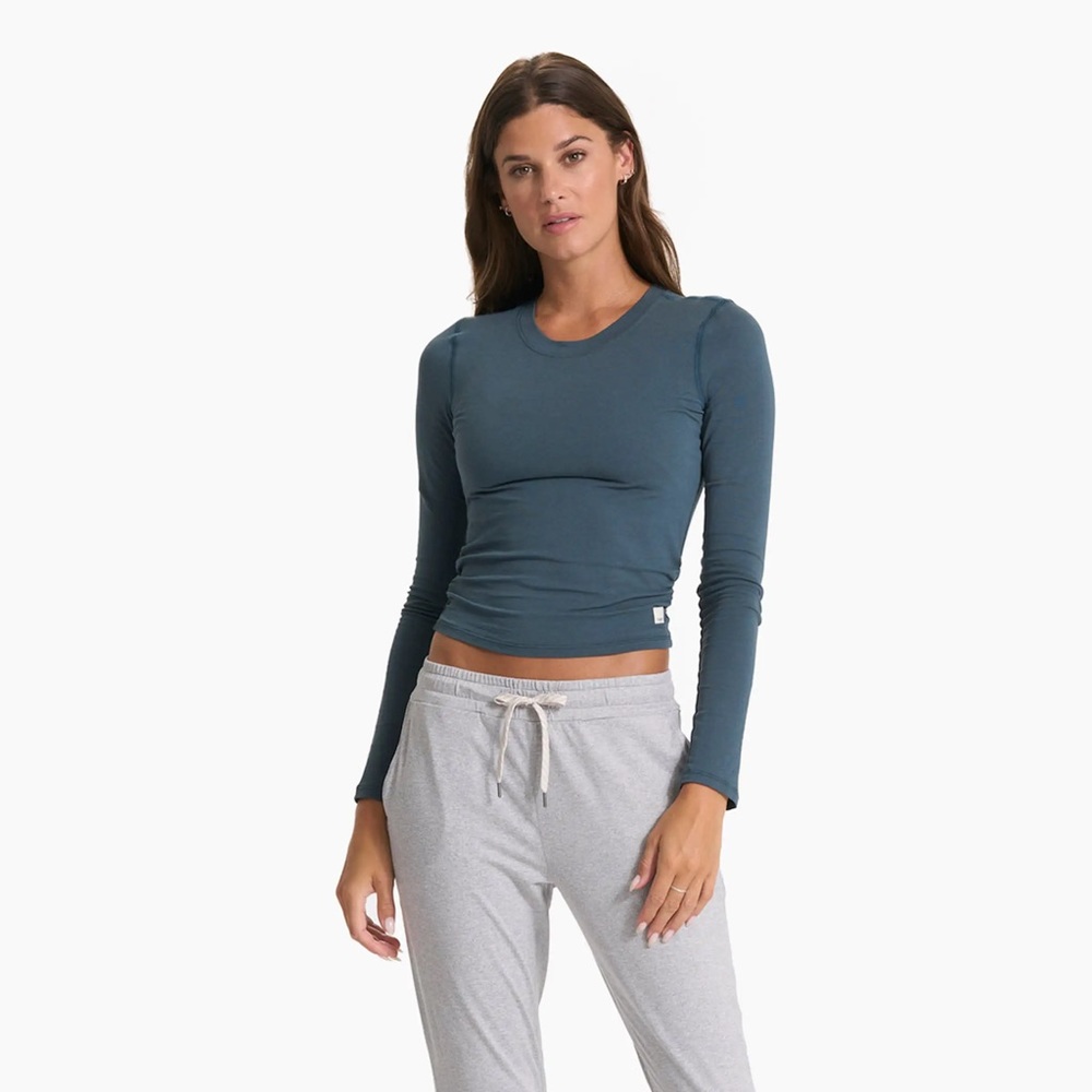Vuori Long Sleeve Coast Crop - Color: Stone, Size L. Never worn.
